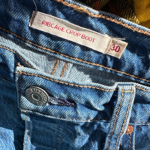 Levi’s ribcage crop boot size 30 - Picture 2 of 7